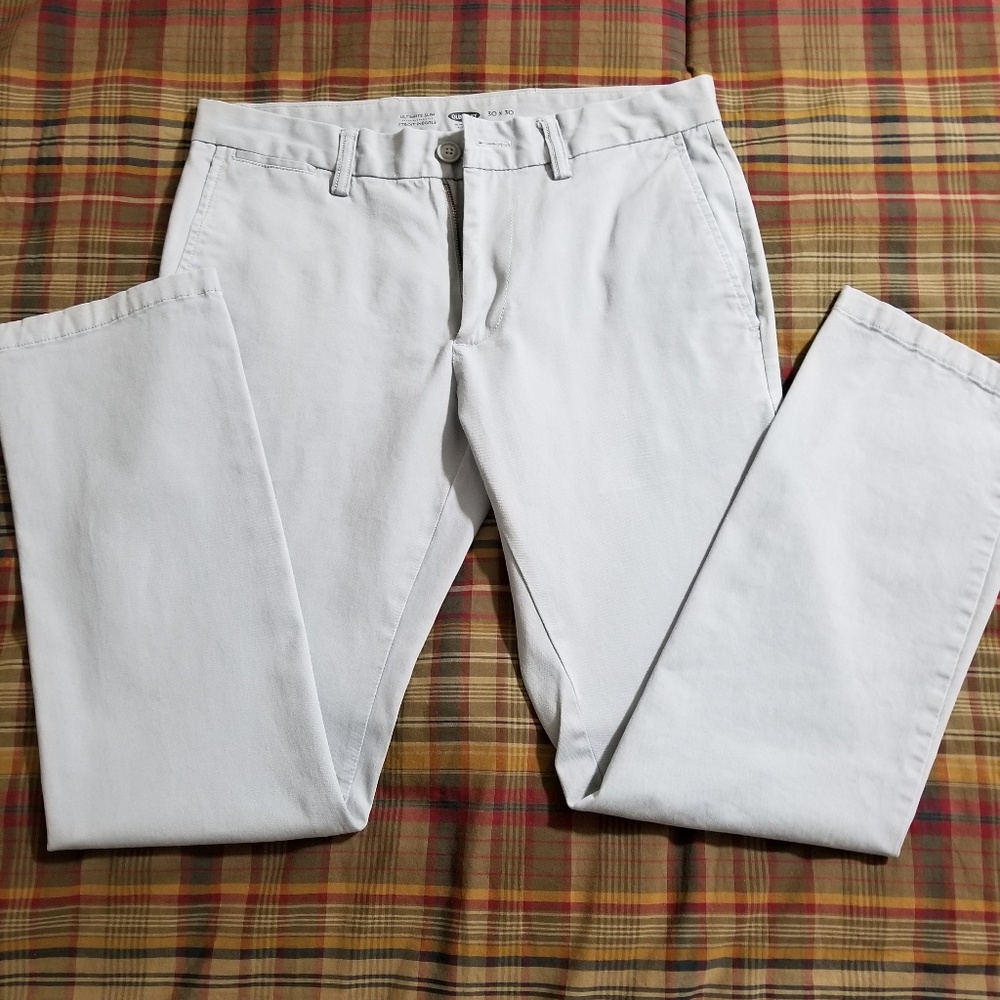 Old Navy slim ultimate khakis 30 x 30